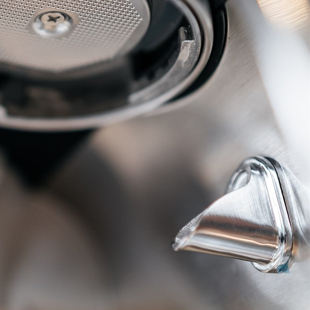 Aspire Advanced: eigener Auslauf für heißes Wasser, von unten gesehen