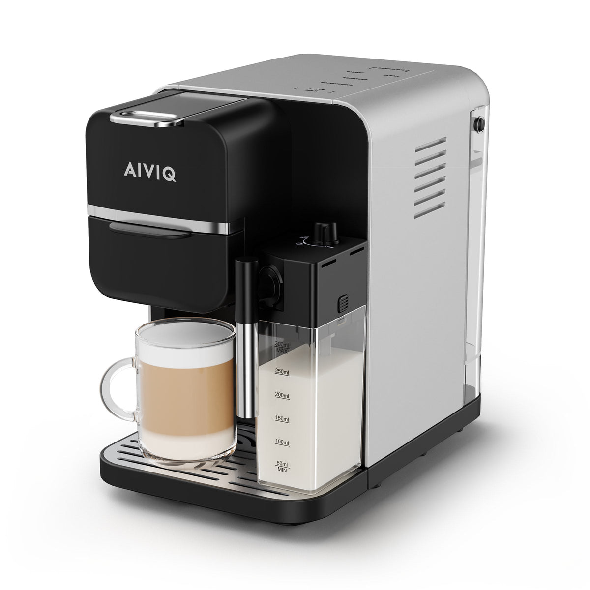 MultiBrew Pro: schräg von vorn vor weißem Hintergrund
